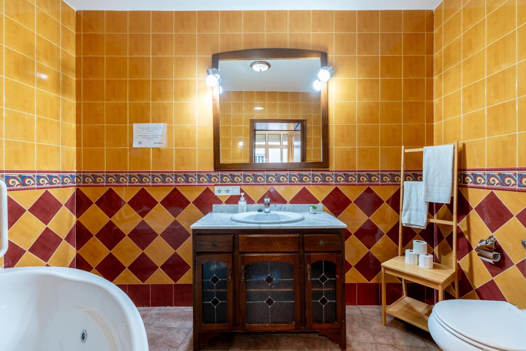 セビリアAoa Casa Triana Familiar Con Terrazaアパートメント エクステリア 写真