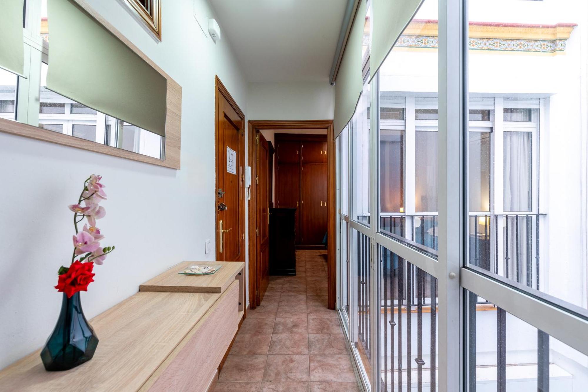 セビリアAoa Casa Triana Familiar Con Terrazaアパートメント エクステリア 写真