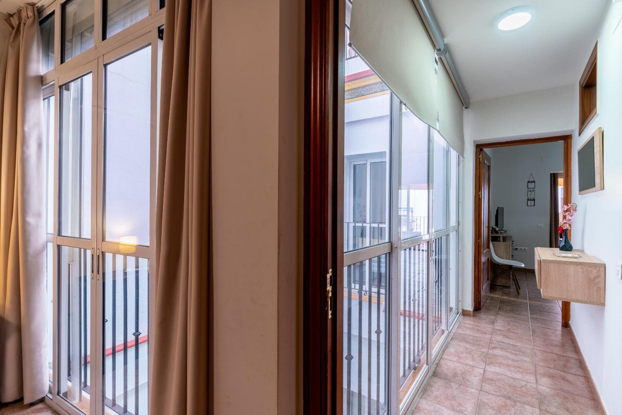 セビリアAoa Casa Triana Familiar Con Terrazaアパートメント エクステリア 写真