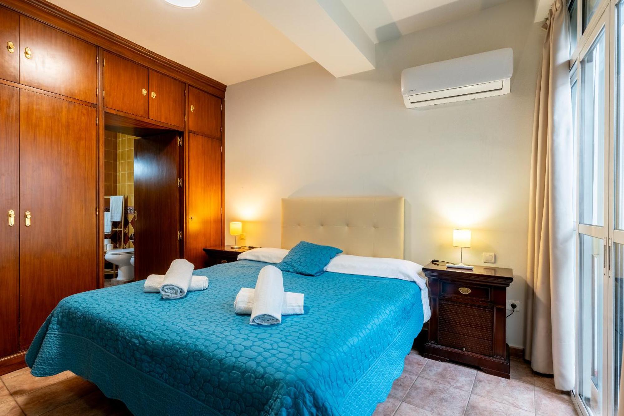 セビリアAoa Casa Triana Familiar Con Terrazaアパートメント エクステリア 写真