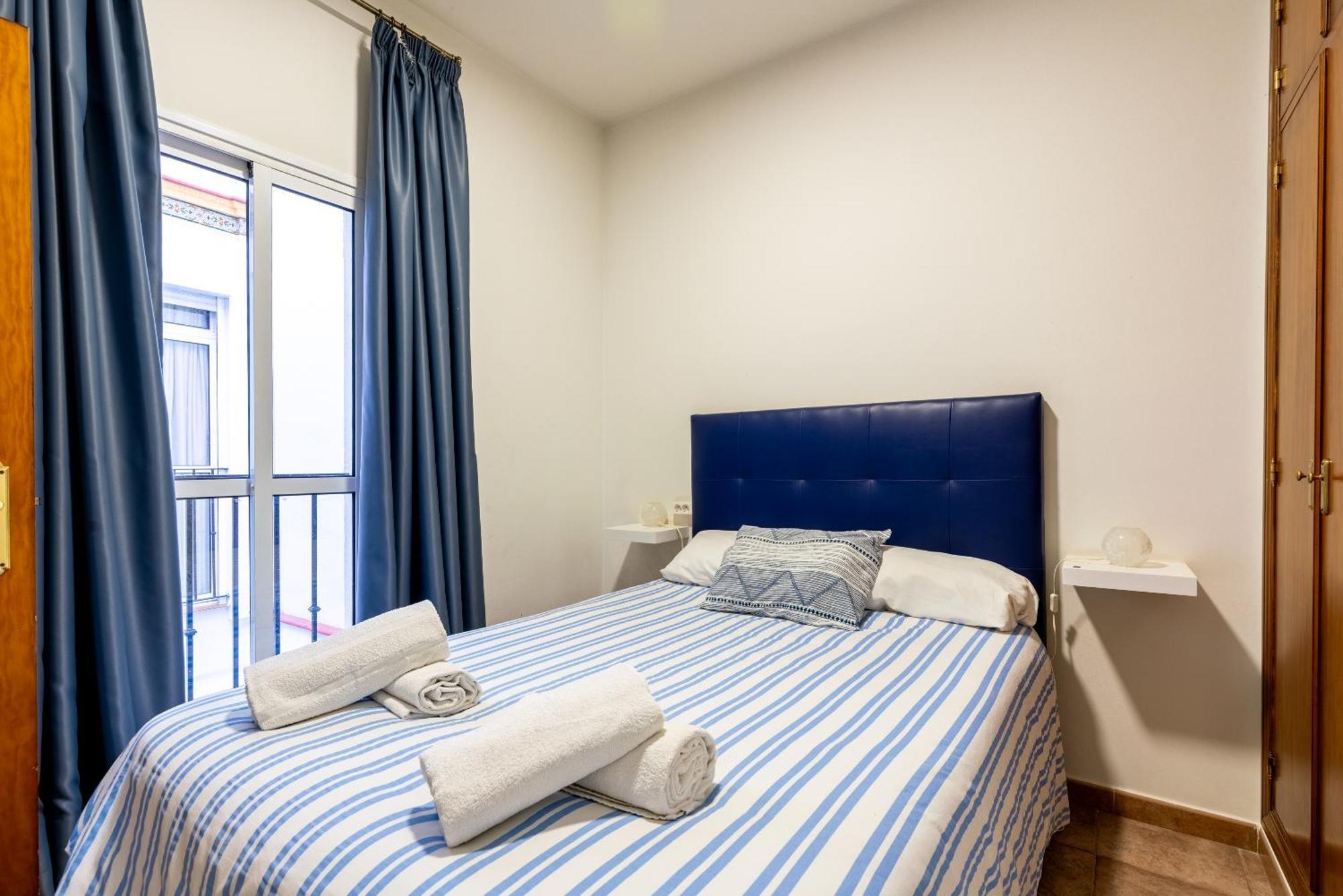 セビリアAoa Casa Triana Familiar Con Terrazaアパートメント エクステリア 写真